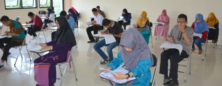 570 Calon Mahasiswa Baru Ikuti Seleksi UM-PTKIN di IAIN Pontianak