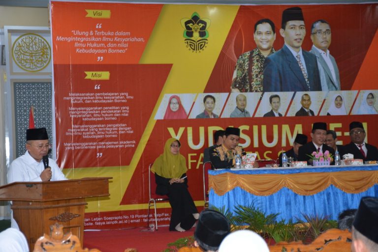 Yudisium Fakultas Syariah, Rektor Ingatkan Sarjana IAIN Pontianak Harus Peduli Masyarakat