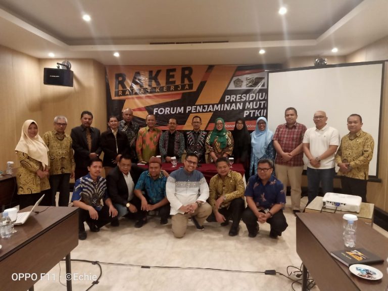 Fasilitasi Rapat Kerja Pertama Forum Presedium LPM PTKIN Se-Indonesia
