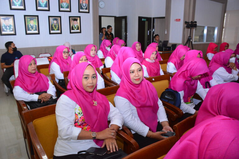 Ketua DWP IAIN Pontianak Ikut Kegiatan Pembukaan Tes IVA dan Sadanis di Bandung