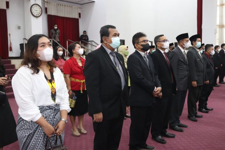 Pimpinan IAIN Pontianak Saksikan Pelantikan Anggota KPID Kalbar