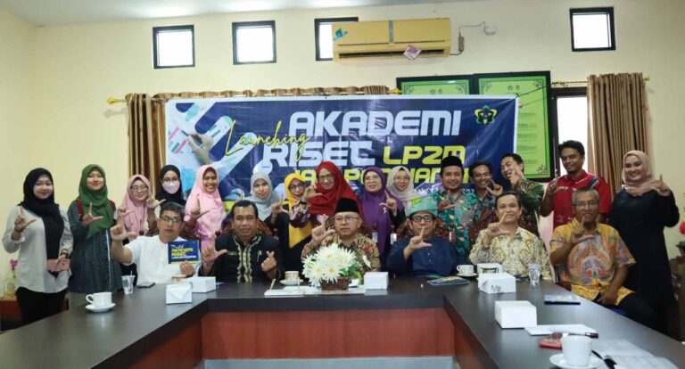 Tumbuhkan Budaya Menulis, Rektor Launching Riset Akademi LP2M IAIN Pontianak